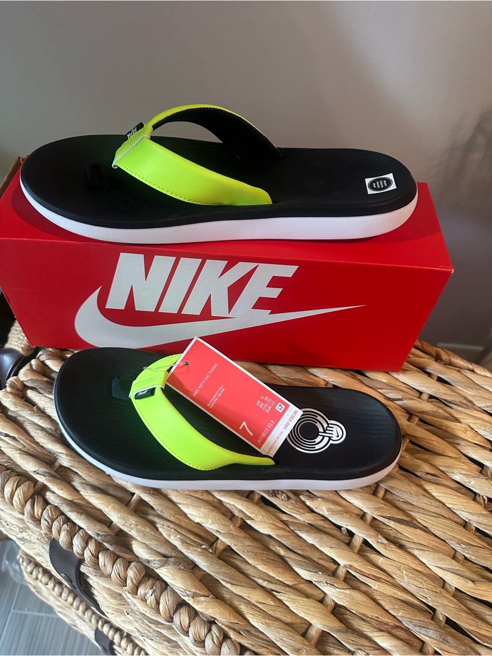 Nike Kids Neon Green and Black Flip Flop Sandals
